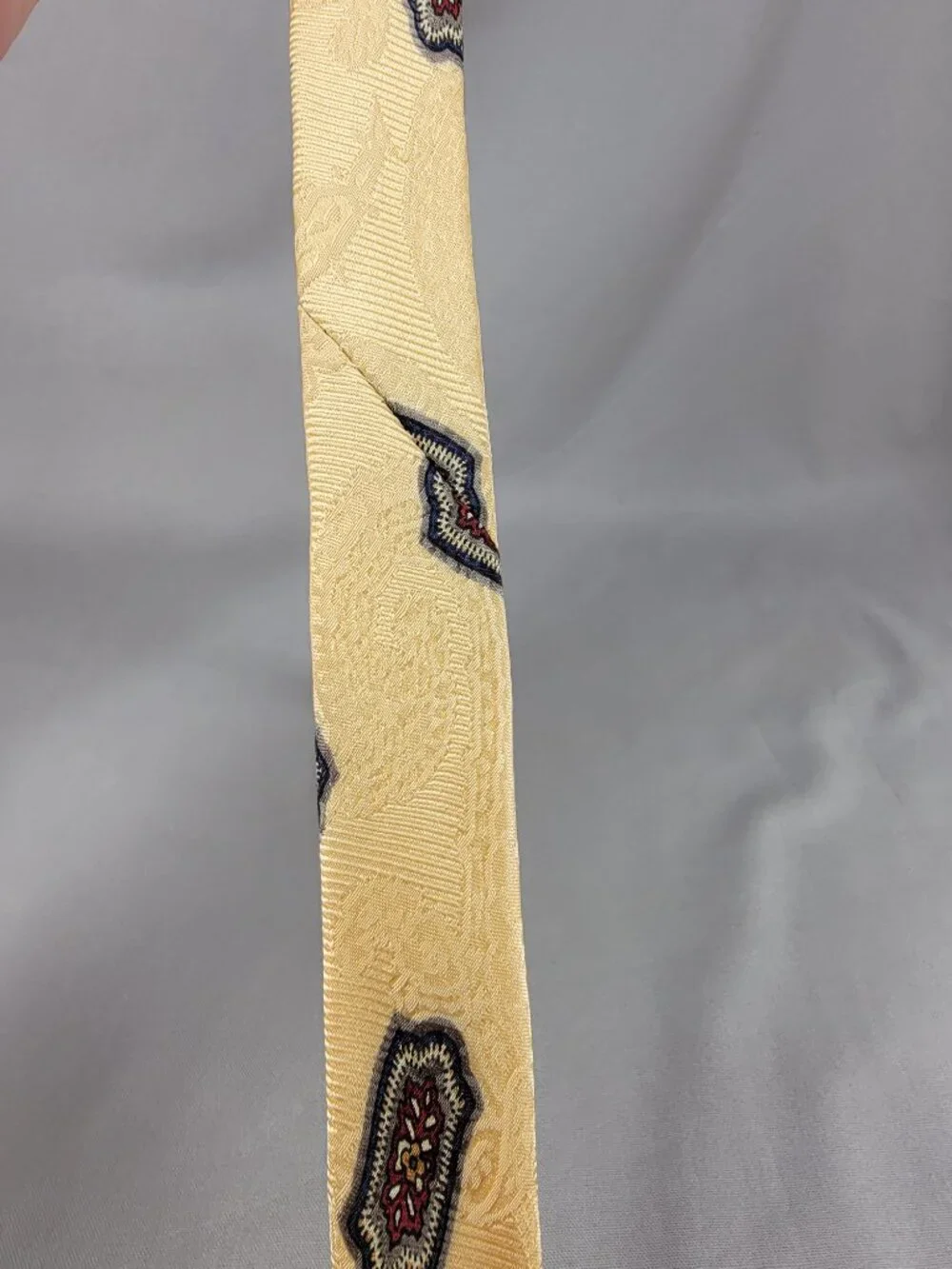 Vtg Robert Talbott Best of Class Silk Necktie Tie Mens Yellow Red Geometric USA